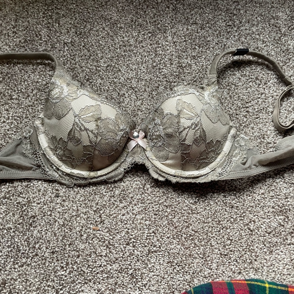 Brand new with tags Victoria's Secret bra